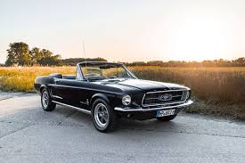 Du willst auffallen bei deiner ankunft vor der kirche oder standesamt? Ford Mustang Cabrio Hochzeitsfahrzeug Hochzeitsfahrzeug 8262828762 Mieten Erento Com