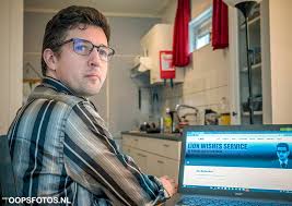 He married lucille warner in 1932, with whom he had a daughter and three sons, one of whom died in infancy.61. Portret Van De Week Wie Zet Zich Daar In Voor De Lucille Werner Foundation De Digitale Stad Nieuwegein