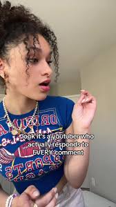 Xia Capretta (@xiacapretta)’s video of youtuber