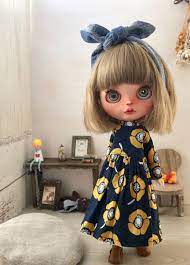商品説明ブライス お洋服 blythe outfit シンプルワンピースセット ネオブライス用手作りアウトフィットです 春らしい柄がかわいいシンプルなワンピースです ワンピース スナップ留め 前後お好みで着せていただけます ペチスカート ウエストゴム ベレー帽 リネン
