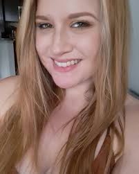 Hey baby, it's me, Aaron Goodwin. I'm letting you know straight up so  there's no confusion. If you're chatting with anyone else thinking it might  be me, please block them immediately. I