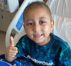 Video shows heartbreaking moment young cancer patient comforted by  3-year-old sister