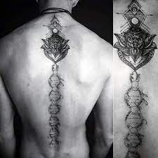 Hình xăm dọc sống lưng cho nam. Hinh XÄƒm Sá»'ng LÆ°ng Ä'áº¹p Cho Nam Ná»¯ Tattoo Y NghÄ©a