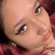 Wispy Volume Cateye + some bottom lashes to complete her look ✨🔥 Book the  look: Volume/Mega Volume + add'l bottom lash extension (half set) What to  ask for: volume wispy with spikes