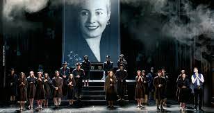 The best character in musical history che from evita Fotos Evita Archiv Musical Vienna Vbw Official