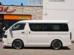 ハイエース200系アルミホイール タイヤマッチング画像集16インチ編 フレックス ドリーム ハイエース 改造車 トヨタハイエース