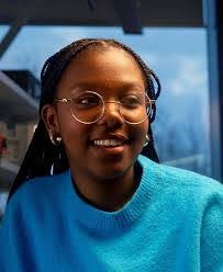 Fay Moore's Instagram, Twitter & Facebook