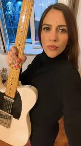 What are the experiences with the JV 60's telecaster?