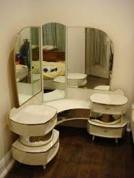 Amazing Retro Vintage Corner Mirrored Dressing Table 1960s Very Cool Australia Vanity Mirror Home Decor Deco Furniture Retro Home