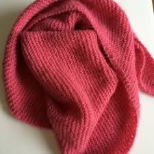 Verkleed je met een sprankelende statement ketting of oorbellen met. 900 Knitting Shawls Wraps Ponchos Ideas In 2021 Knitted Shawls Knitting Shawl Pattern