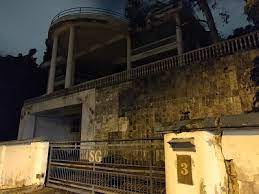 Although wyckoff left the house to his son, it has sat abandoned for at least six decades. The Story Behind The Supposedly Haunted Sg House At Bukit Gasing