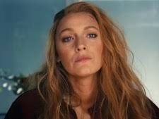 Taylor Swift Strips Down Coldplay's 'Viva La Vida'