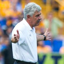 Ricardo ferretti de oliveira (río de janeiro, brasil, 22 de febrero de 1954), conocido popularmente como tuca, es un exjugador y actual entrenador de fútbol profesional brasileño naturalizado mexicano. El Parma Anuncio A Ricardo Tuca Ferretti Como Su Nuevo Director Tecnico Soy Futbol