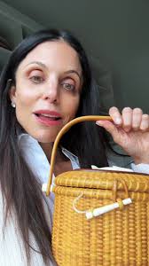 Exploring the Art of Nantucket Baskets: Craftsmanship and History