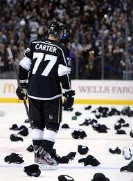 Natural Hat Trick Jeff Carter Of The Kings 3 4 13 La Kings Hockey Kings Hockey Los Angeles Kings