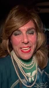 Sharon Ober's Instagram, Twitter & Facebook