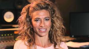 Typically family members do what they can to Farscape S Claudia Black To Get Her Wicked On In The Originals