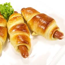 Extiende la masa de hojaldre en un recipiente para el horno (solo la mitad porque con la otra lo vamos a cubrir), agrega la carne y sobre ella la espinaca. 10 Recetas Con Masa De Hojaldre