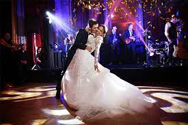 Wedding photography tips for photographers 2021. Your First Dance Handbook The Plunge