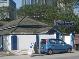 It connects jalan panggong on one end to jalan petaling on the other. Police Sikh Temple Kuala Lumpur Cityseeker