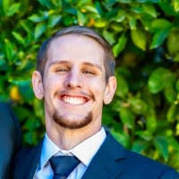 Kris Olinger's Instagram, Twitter & Facebook