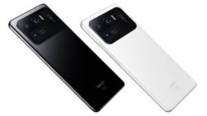 The xiaomi mi 11 ultra is fitted with a 5,000 mah battery, a hefty power pack for most phones. Xiaomi Mi 11 Ultra Neues High End Smartphone Mit Zweitdisplay