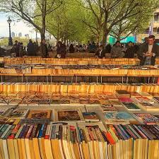You Can Visit The Southbank Book Market Every Day Of The Week Booking Bookalicious Bookingtons At The London Southban Visit London London Travel London Market