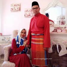 Rock the musk of the arabian desert. Beraya Dengan Baju Melayu Aaron Aziz Dari Jakel