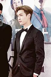 Nobody likes to lay employees off, but when your business is suffering, a group layoff may be your only option to keep your company afloat. Lay Zhang Wikipedia