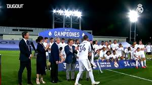 The official home of the #ucl on instagram hit the link linktr.ee/uefachampionsleague. Video Real Madrid S La Liga Champions Celebrations