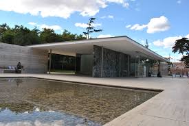 By raising the pavilion on a plinth in conjunction with the narrow profile of the site, the barcelona pavilion has a low horizontal orientation that is accentuated by the low flat roof that appears to float over both the interior as well as the exterior. Barcelona Pavilion Mies Van Der Rohe Design Architecture World