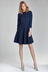 Découvrez la mode de créateurs uniques à aws.aws.evaskiss.com. Quelle Couleur De Chaussures Porter Avec Une Robe Bleu Marine Robe Bleu Marine Robe Bleue Chaussures Avec Robe Bleue