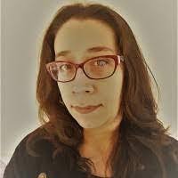 Claire Pires's Instagram, Twitter & Facebook