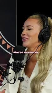 Carolina Ortez's Instagram, Twitter & Facebook