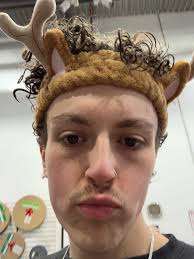 I have no clue what happened, but here it is. Oh well, merry Christmas! I  do look 20 years younger 😉🤷‍♂️