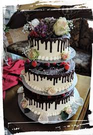 3 Stockige Hochzeitstorte Im Drop Cake Style Hochzeitstorte 3 Stockige Torte Kuchen Und Torten