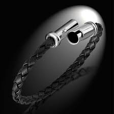 Le bijoutier créateur maty vous propose sa collection de bracelets en or pour homme. Luxury Plaited Leather And Gold Bracelet For Women And Men Bachet Joaillier