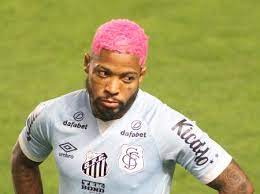 Mário sérgio santos costa, commonly known as marinho, is a brazilian footballer who plays for santos as a forward. Marinho Rebate Criticas Faco O Que Todo Mundo Faz Apos Clipe