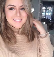 Carolina Munoz's Instagram, Twitter & Facebook