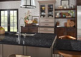 This color goes well with brown cabinets like oak, with its beige base and specs of cream, brown, and gold. Pairing Quartz Countertops With Oak Cabinets 6 Design Ideas Hanstone Quartz