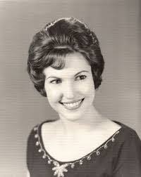 Barbara Knipp's Instagram, Twitter & Facebook