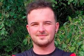 Family's 'hearts shattered' as Irishman dies in Australia after falling  into coma & bro pays tribute to 'special person'