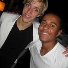 Noah Graves (@NoahGraves)