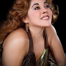 Listen to Hoy lo vi pasar (Roberto Livi) by Scheyla Brescia in dsyanita  playlist online for free