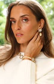 Evelyn Light Rose Earrings