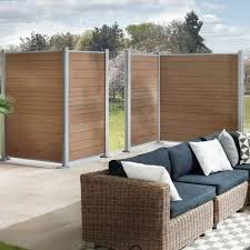 Manufacture Park Garden WPC Fence Outdoor Decking Anti Insect Waterproof  Composite Fence