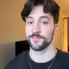 The 20+ Most Attractive Doctors On Social Media, Ranked