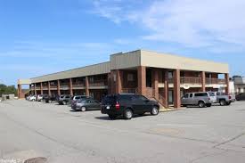 Retail Quiet Office Mini Mall In Heber Springs Ar 18 Units At Approximately 1 350 Square Feet Each With Separa With Images Arkansas Real Estate Quiet Office Heber Springs