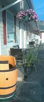 While bc's magnificent interior offers a thrilling range of landscapes to explore and enjoy that include wineries & beaches. Mount View Motel Home