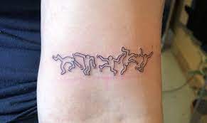 Keith Haring Tattoo By Martha Smith London Tattoos Minimalist Tattoo Dainty Tattoos